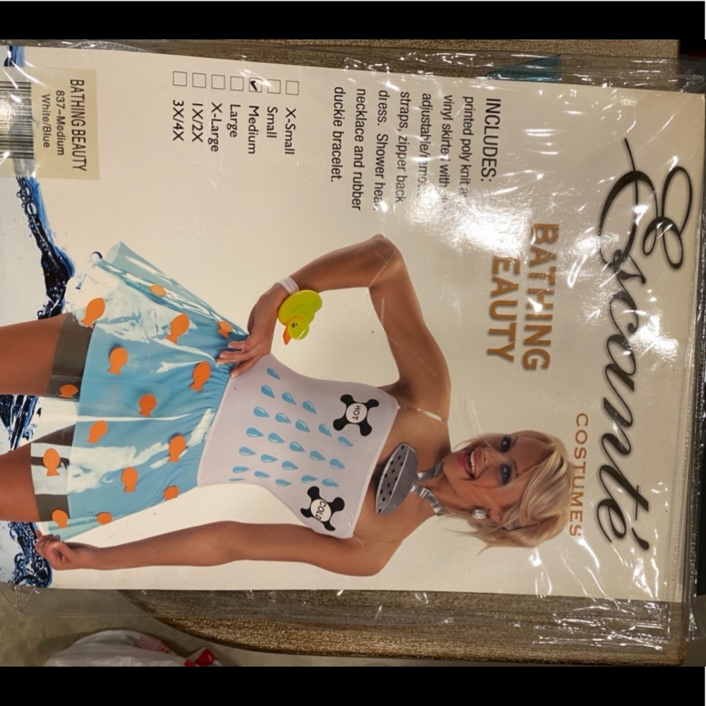 Escante Bathing Beauty Halloween Costume